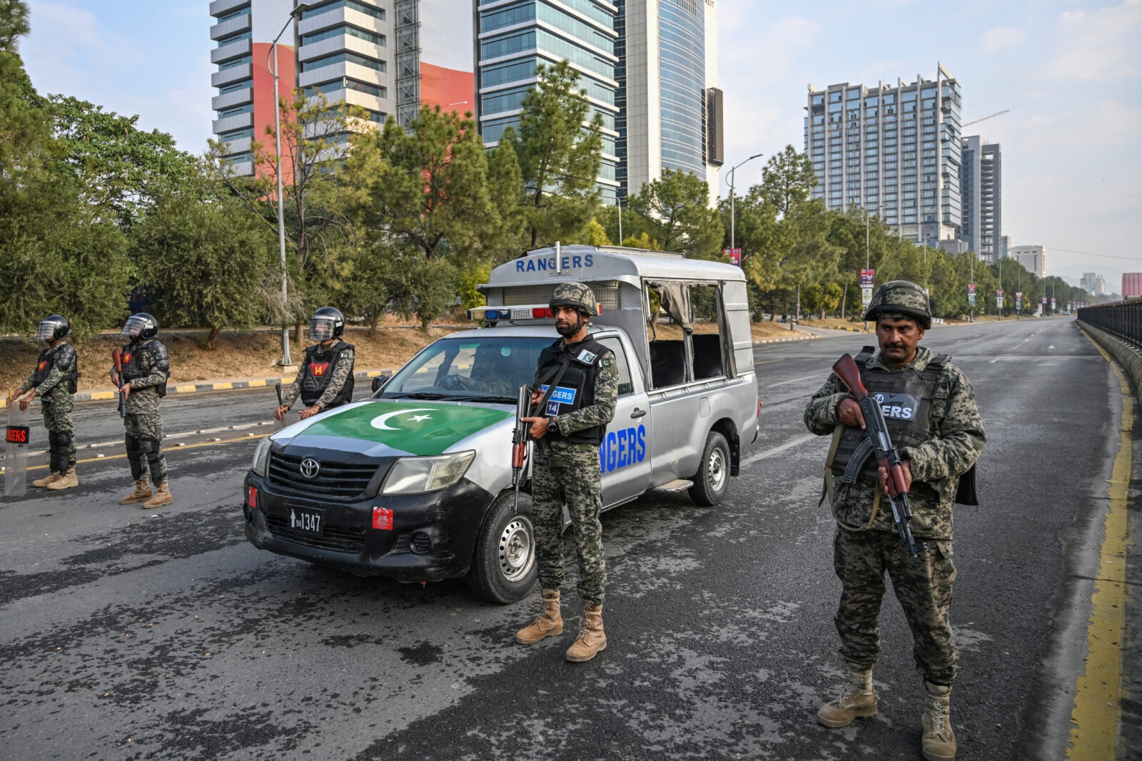 Islamabad Under Lockdown As Protests Erupt Demanding Ex Pm Imran Khans