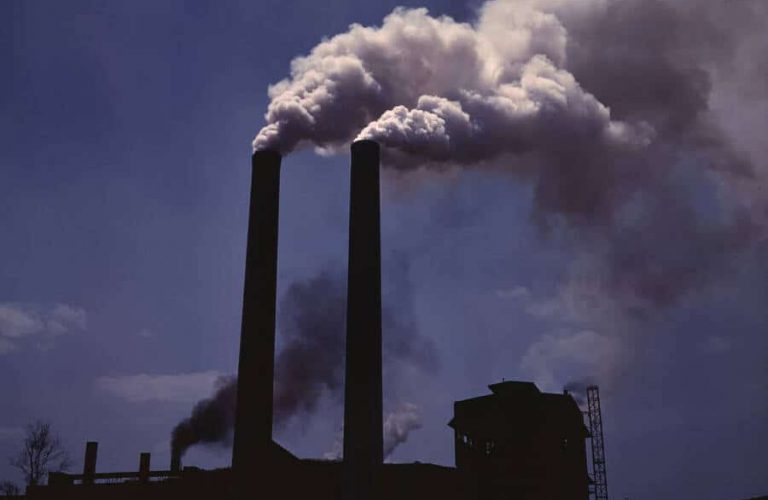 1200px-AlfedPalmersmokestacks