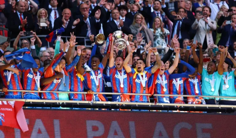 2025-05-17T180546Z_1197768506_UP1EL5H1E9K9A_RTRMADP_3_SOCCER-ENGLAND-CRY-MCI-REPORT-1747505648