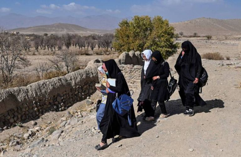 220323052045-afghanistan-school-girls-11142021