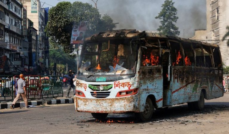 Unidentified miscreants set a public bus on fire during a countrywide strike from dawn to dusk called by the Bangladesh Nationalist Party (BNP), protesting against the alleged police attacks on their Saturday rally in Dhaka, Bangladesh, October 29, 2023. REUTERS/Mohammad Ponir Hossain