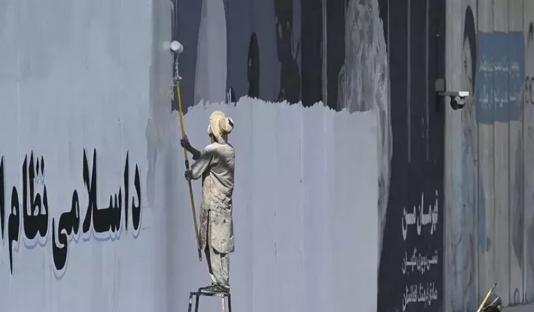 31563-Taliban-mural-erasure-739_416