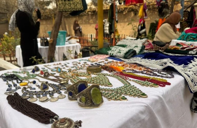 8cf547d5-4349-4bb0-ac3a-fd59640691b6