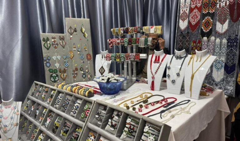 90c18ce7-39ab-4adb-ad6c-fceca03066ac