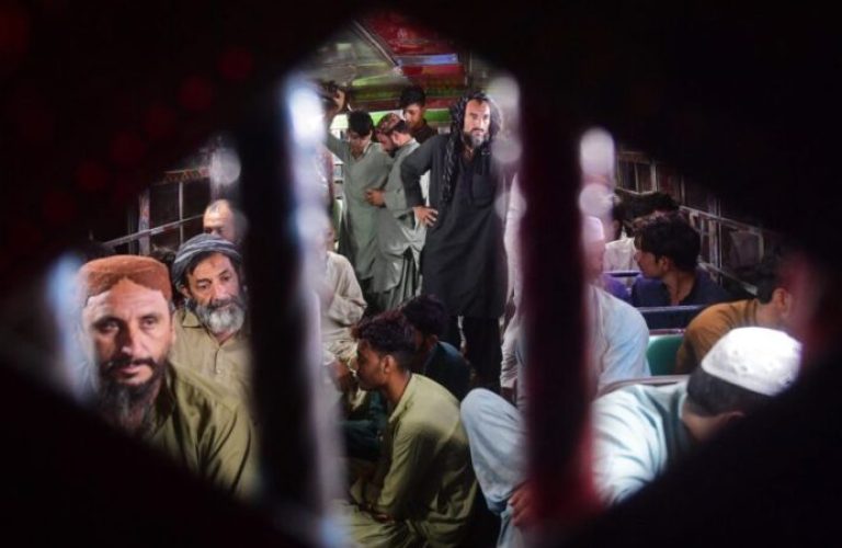 Afghan-refugees-1-r6svy4pxrlppwwvti1ynl2bhzsjja6yoxzsry2ie1g