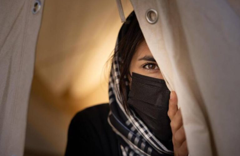 Afghan-women-55-qs0isp75qafuxrsdedsqaxzet6z7yreyvwvl1oqqa0