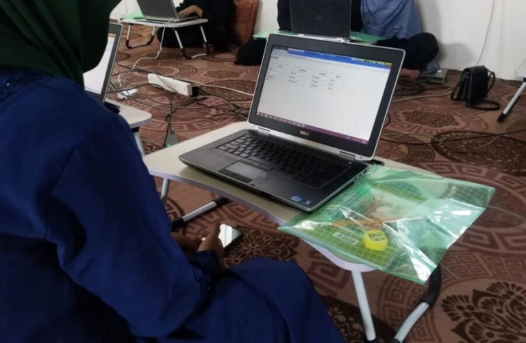 Girl-Online-Study-1-rcr7l9i4dkielr3u28fchk3ygcn2i8c3glmli3lwnc