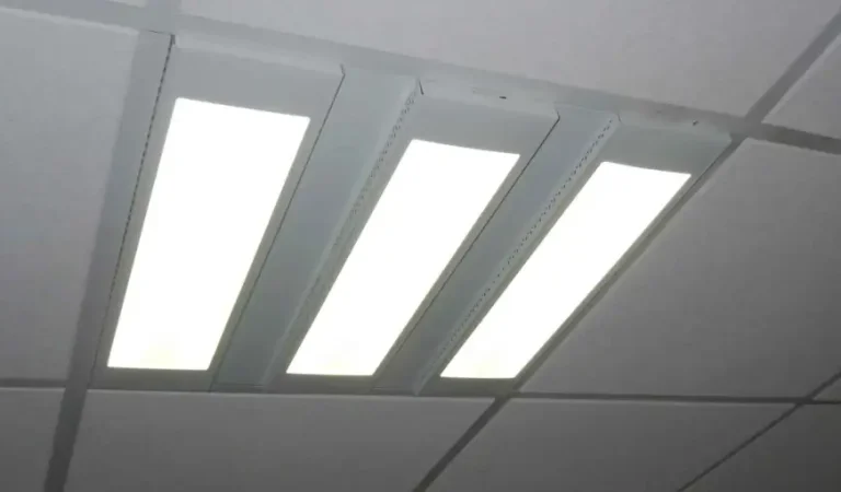 How-LED-Light-Panels-are-replacing-fluorescent-ceiling-light-options-and-retail-stores