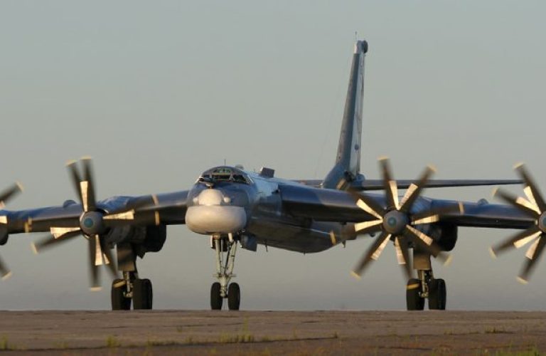 Tupolev_Tu-95-860x402