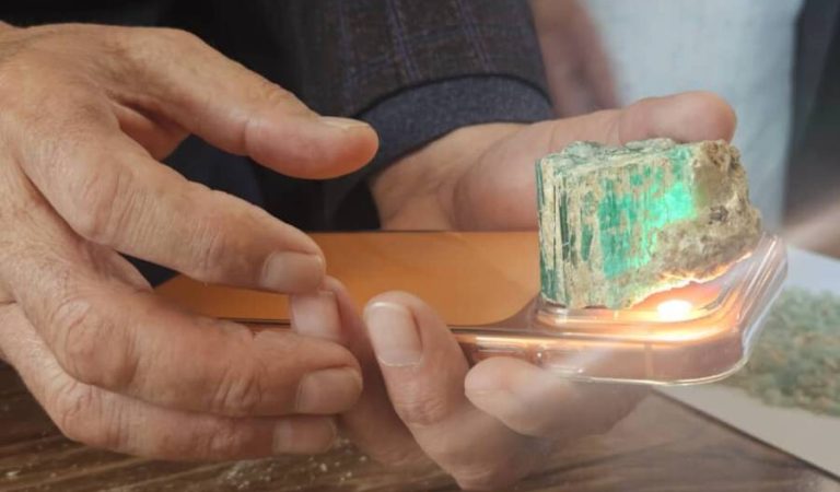 a03403bd-c74b-4a52-b53f-7bc5ecc918fd