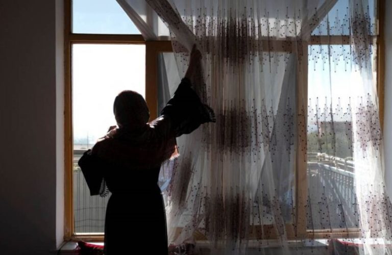 afghan-women-12-qf20xpv14fe4ucho0siu5cdynftp40rlns97w00waw