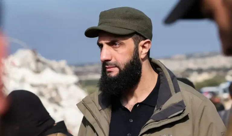 de-nieuwe-sterke-man-van-syrie-hts-leider-ahmad-hussein-al