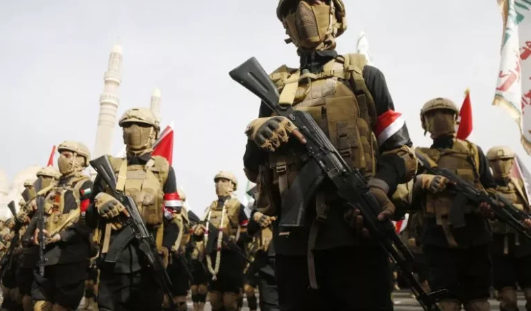 houthi-fighters-march-yemen