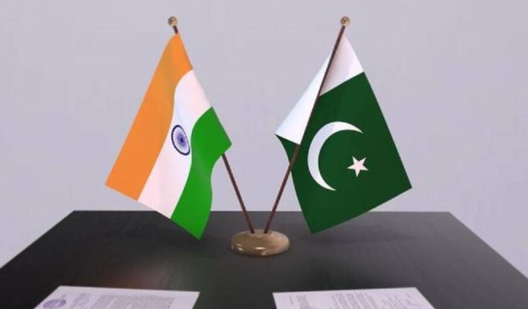 pakistan-and-india-national-flags-partnership-deal-animation-politics-and-business-agreement-cooperation-video