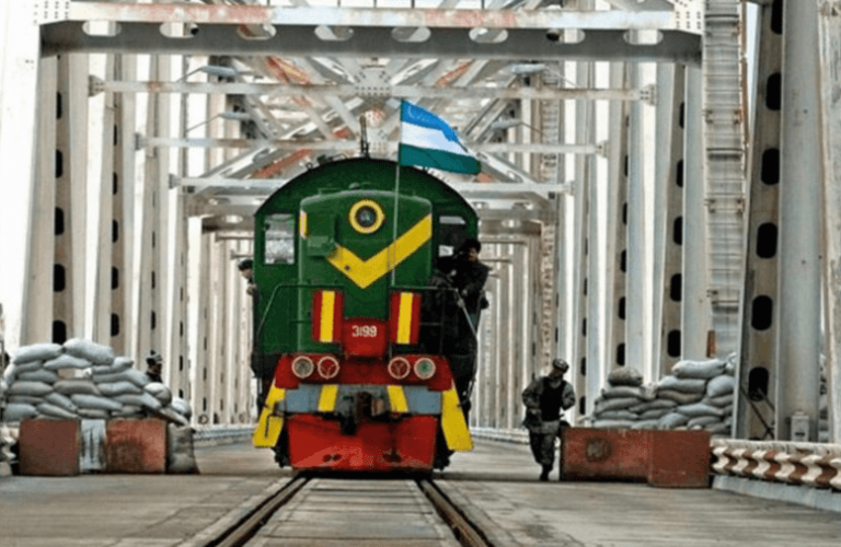 uzbekistan-ozbekistan-tren