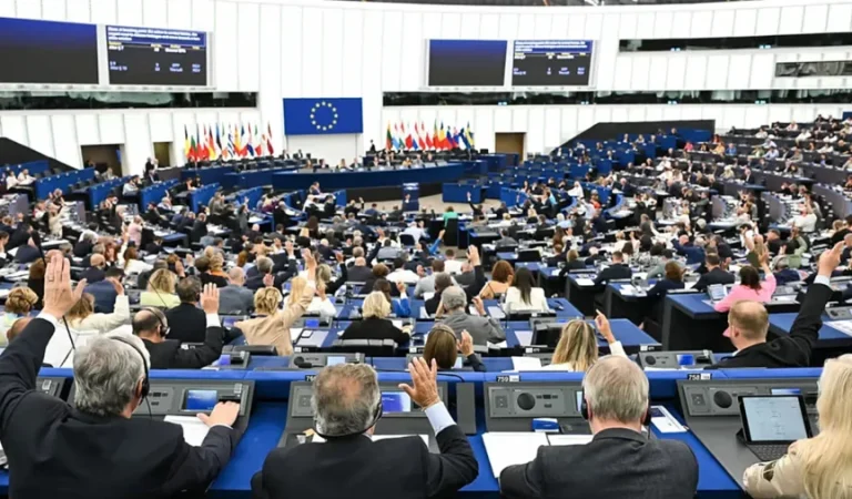 اروپايي پارلمان