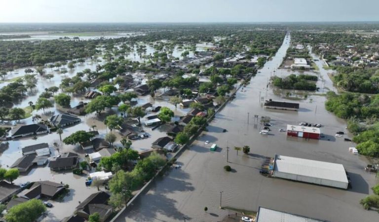 امریکا ټګزاس سېلابونه