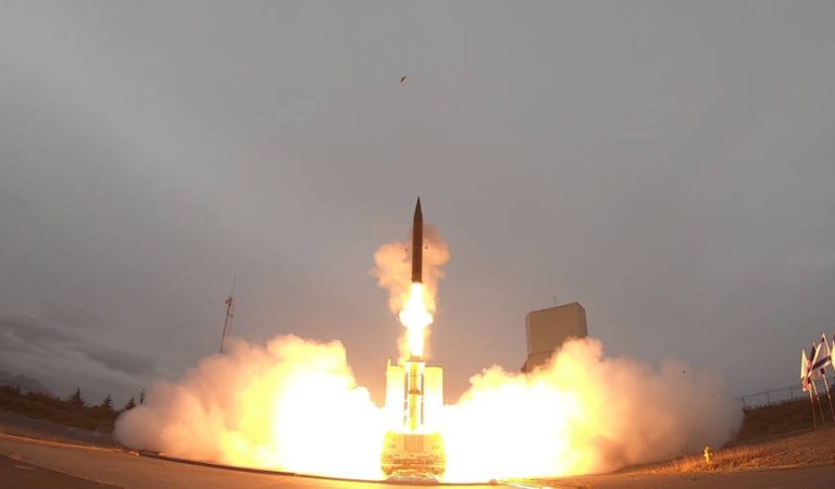 A handout picture released by the Israeli Ministry of Defence on July 28, 2019 shows the launch of the Arrow-3 hypersonic anti-ballistic missile at an undisclosed location in Alaska. Israel and the United States have successfully carried out tests of a ballistic missile interceptor that Prime Minister Benjamin Netanyahu said Sunday provides protection against potential threats from Iran.
The tests of the Arrow-3 system were carried out in the US state of Alaska and it successfully intercepted targets above the atmosphere, Israel's defence ministry said in a statement. -  == RESTRICTED TO EDITORIAL USE - MANDATORY CREDIT "AFP PHOTO / HO / ISRAELI MINISTRY OF DEFENCE" - NO MARKETING NO ADVERTISING CAMPAIGNS - DISTRIBUTED AS A SERVICE TO CLIENTS ==
 / AFP / Israeli Ministry of Defence / - /  == RESTRICTED TO EDITORIAL USE - MANDATORY CREDIT "AFP PHOTO / HO / ISRAELI MINISTRY OF DEFENCE" - NO MARKETING NO ADVERTISING CAMPAIGNS - DISTRIBUTED AS A SERVICE TO CLIENTS ==