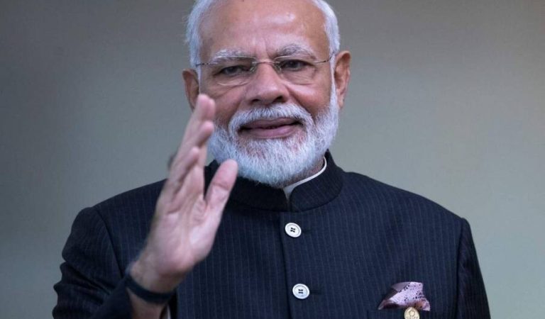 مودي خوشحاله