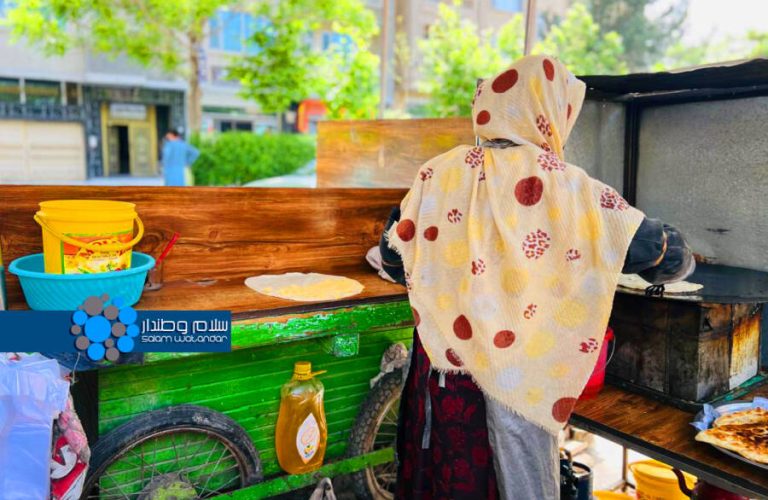 مېرمن-بولاني-خرڅونکې-مېرمن- ښځه-پیرکی