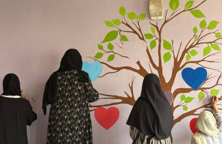 نقاشي ښځې هرات (6)