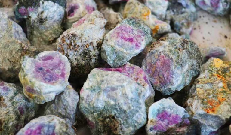 پنجشېریاقوت کانونه