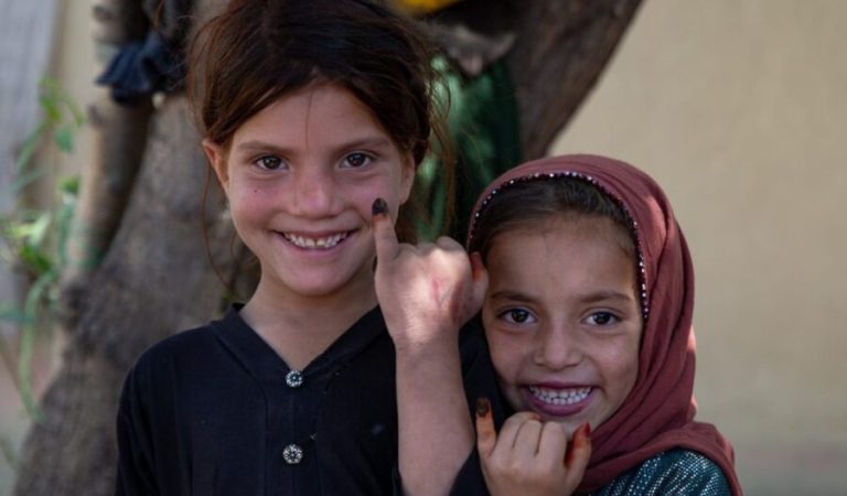 پولیو واکسین