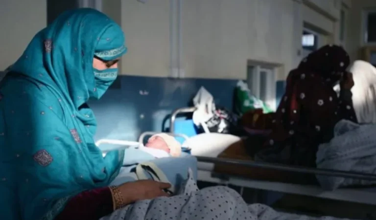 ښځې ماشوم زېږون