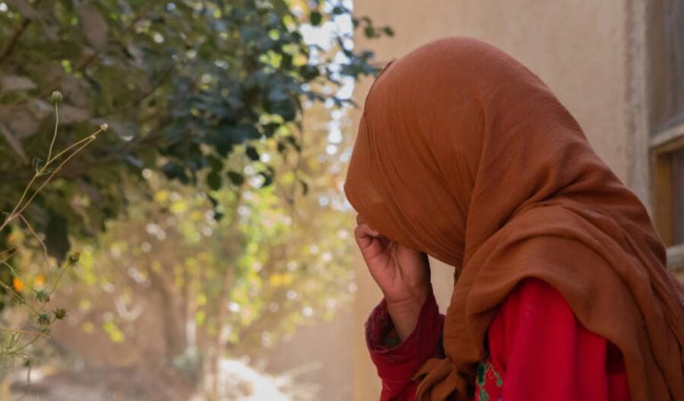 کم‌عمر کې د نجونو ودونه