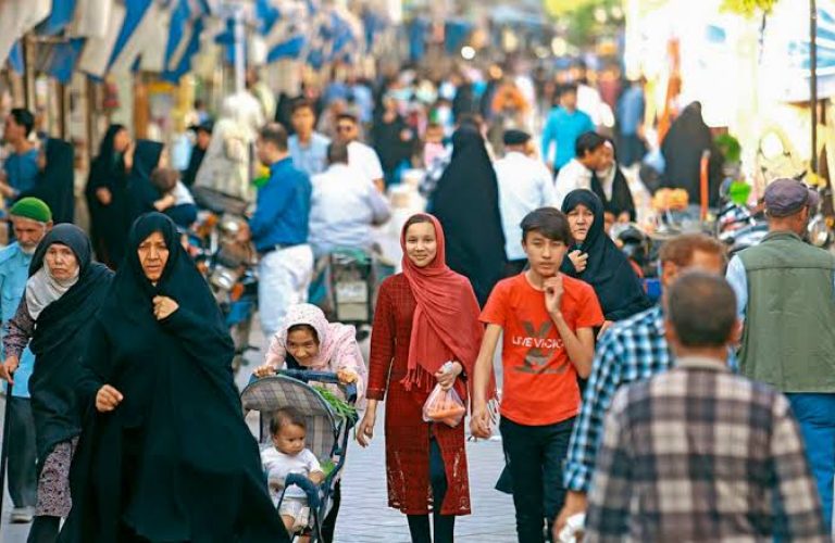 ایران ده‌گی افغانستان‌لیک قاچقینلر: قولگه آلینیش‌دن قورقیب «یاشیرینچ» شکلده ایشله‌یمیز