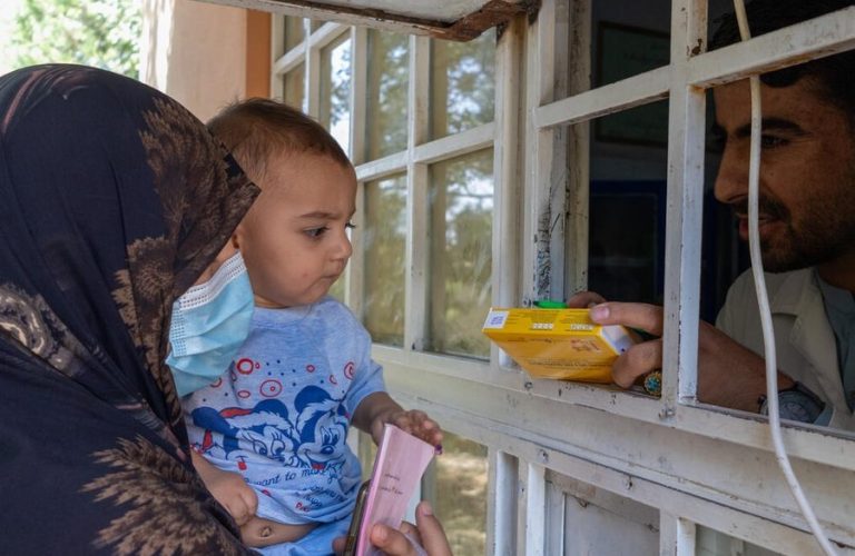 یونیسف: ۶.۱ میلیون افغانستان‌لیک مهم ساغلیق یاردملردن فایده‌لنیش امکانیتی‌گه ایگه دیر