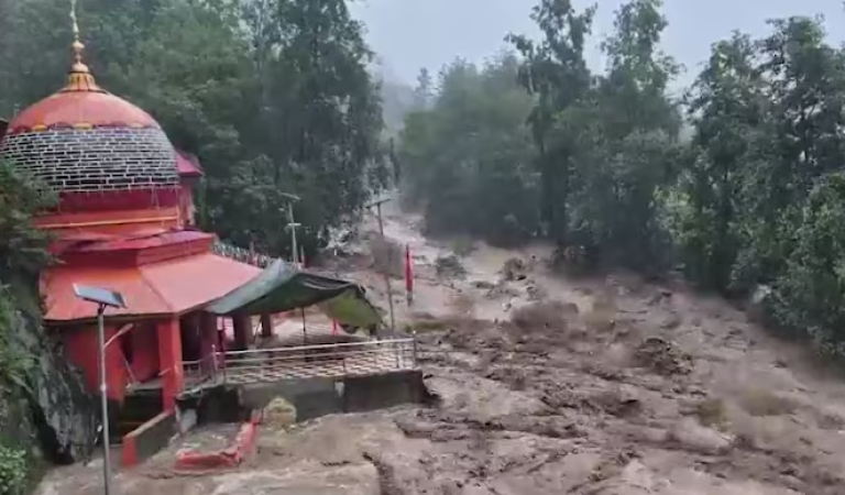 34 killed in floods and landslides in India