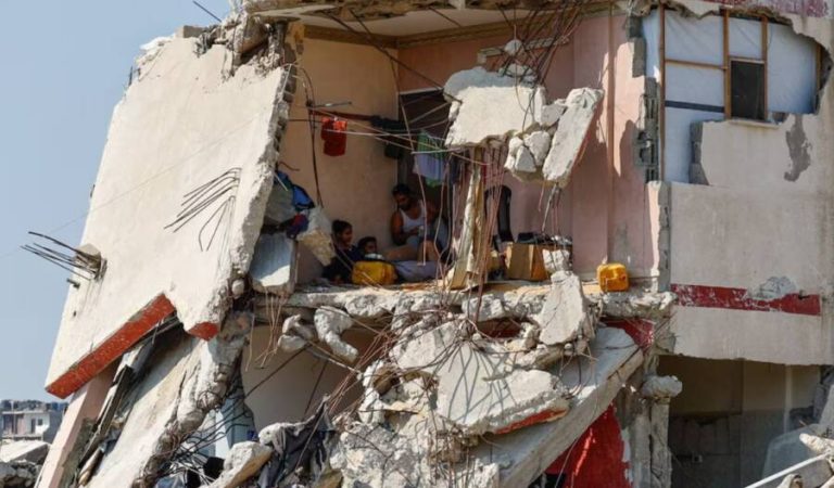 Fresh Israeli attacks on Gaza1
