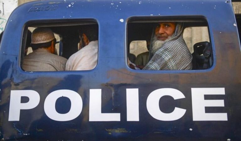 HighRes__TopshotPakistanAfghanistanDeportations