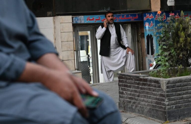 Internet-Returns-to-Afghanistan