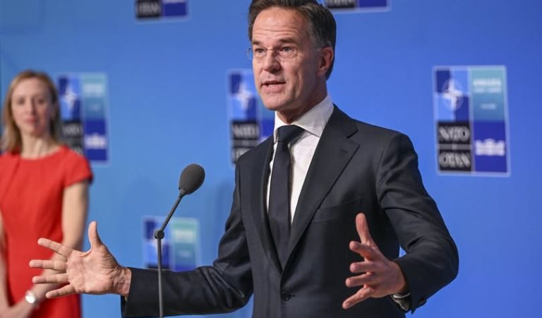 ANKARA, TURSKA - 8. JULI: Generalni sekretar NATO-a Mark Rutte daje izjavu za novinare uoči glavne sjednice Sjevernoatlantskog vijeća tokom drugog dana Samita NATO-a u Ankari, Turska, 8. jula 2026. ( Doğukan Keskinkılıç - Anadolu Agency )