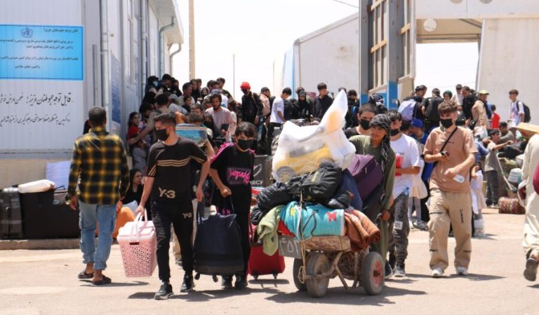 Returning immigrants from Iran2