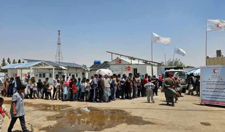 Returning immigrants from Iran5