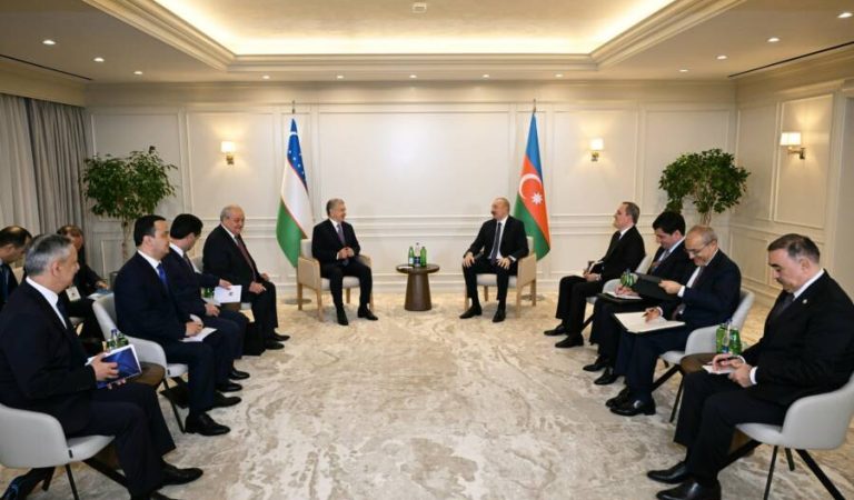 Shavkat Mirziyoyev and Ilham Aliyev of Azerbaijan2