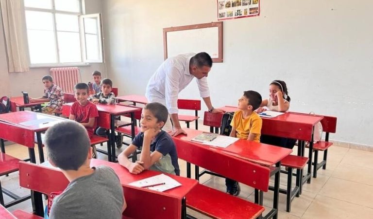 Turkish school students