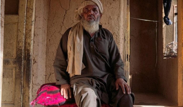 Weak and elderly people in Afghanistan1