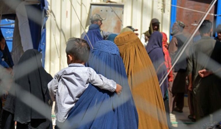 Women-deported-to-Afghanistan