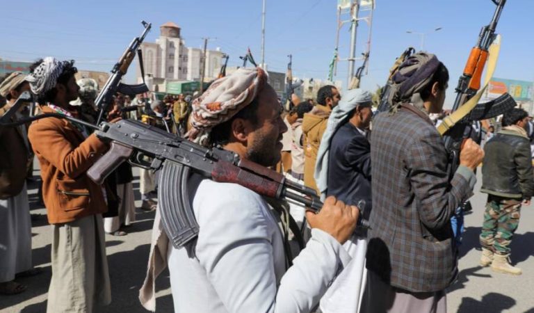 Yemeni Houthi fighters1