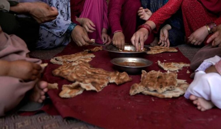 girls nutrition1.jpg