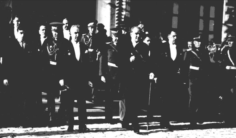 thumbs_b_c_9081101224b8a8a628b7b6b154d1a902