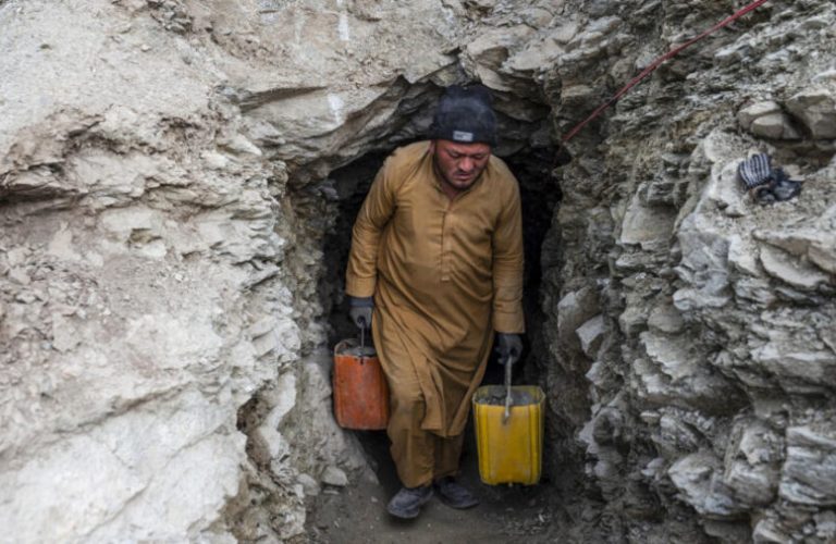 youth-turn-to-mining-due-to-unemployment