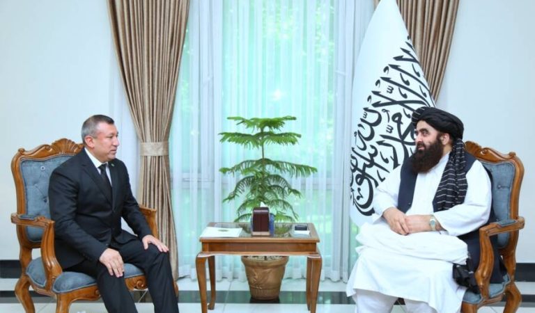 امیرخان متقی و خواجه عوضوف