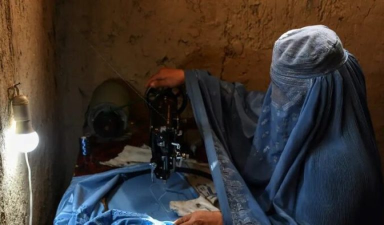 عیال-تیکووچیلیک