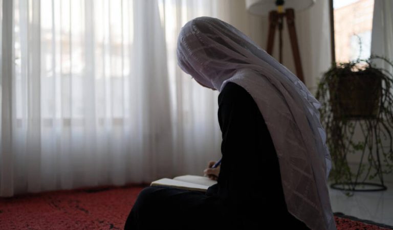 قیز-مکتبلر آچیلیشی