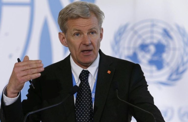 Special advisor to the United Nations Special Envoy for Syria Jan Egeland addresses a news conference after a meeting of the Task Force for Humanitarian Access at the U.N. in Geneva, Switzerland, March 17, 2016.  REUTERS/Denis Balibouse